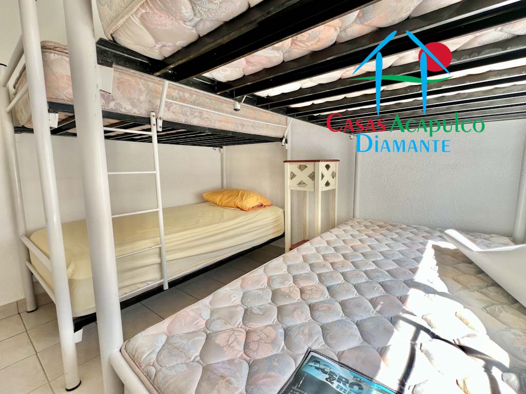 Brisas Diamante T2 119 - Recámara uno 2